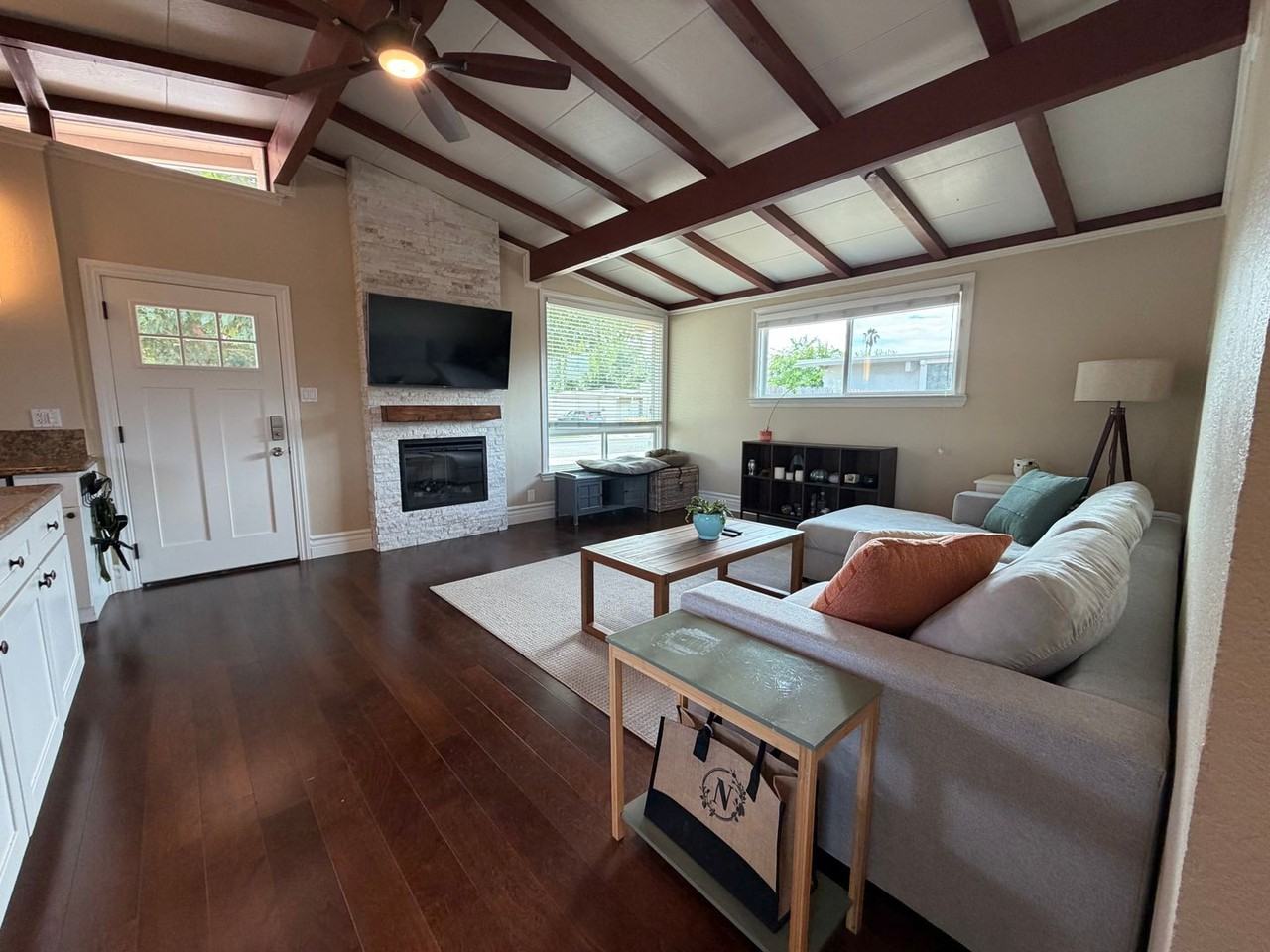 3809 Sunnyvale Ave - Photo 6 of 25