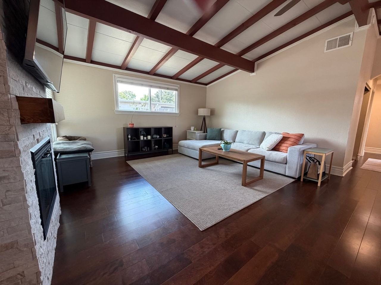 3809 Sunnyvale Ave - Photo 7 of 25
