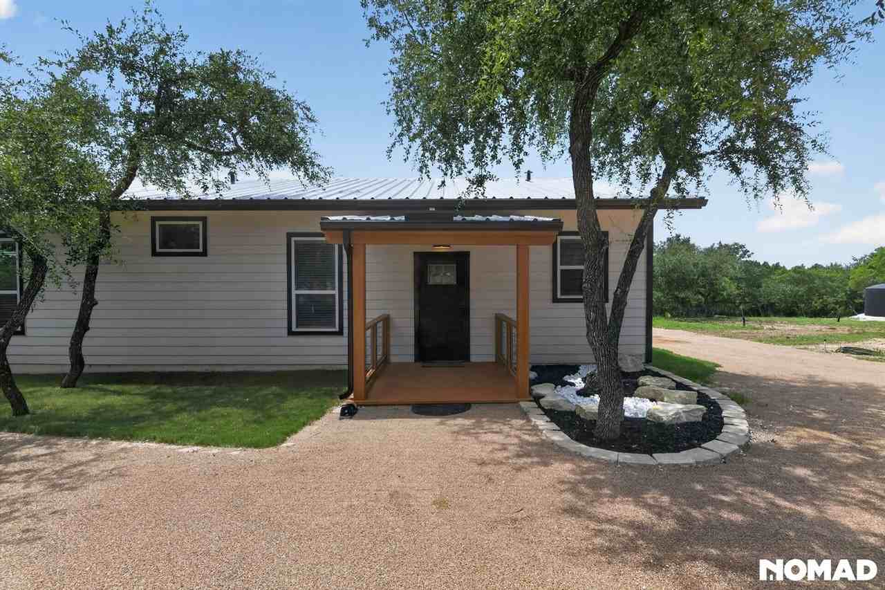 1130 Circle Acres - Photo 2 of 44