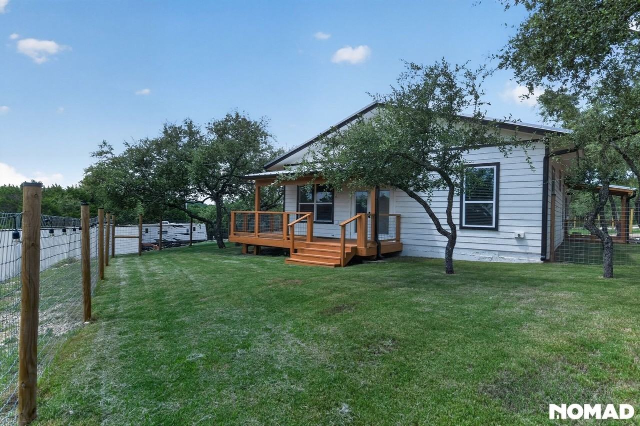 1130 Circle Acres - Photo 3 of 44