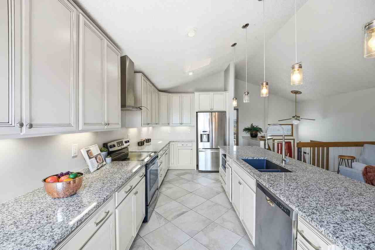 7567 Liberty Bell Dr #A - Photo 3 of 16