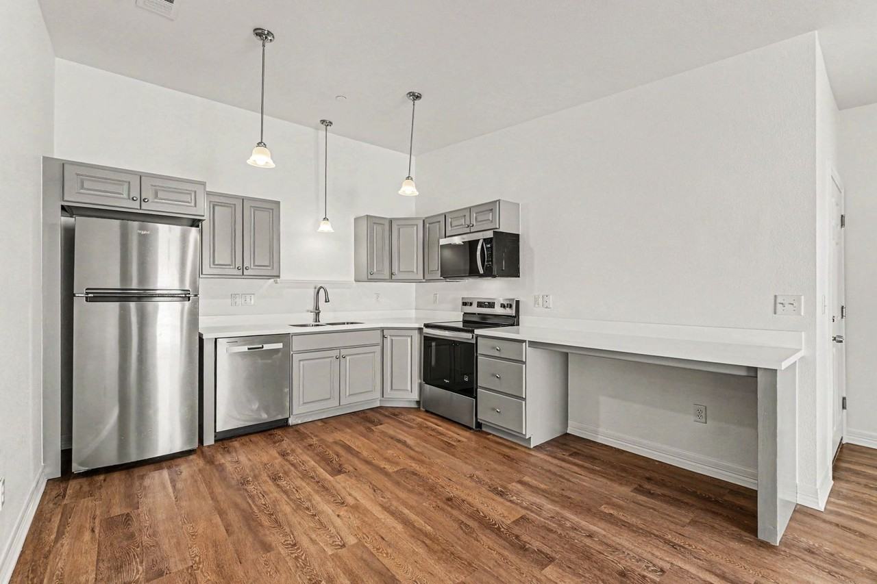 1201 Raven Pl - Photo 7 of 24