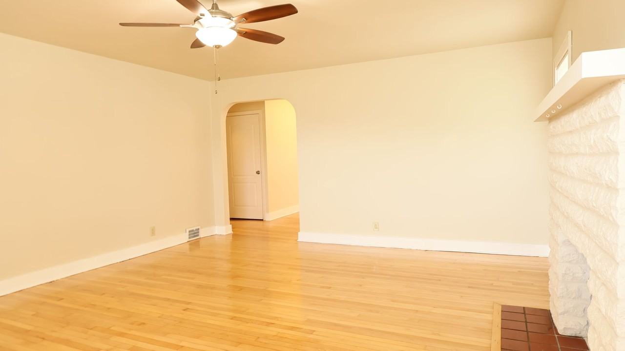 1426 Silver St - Photo 5 of 15