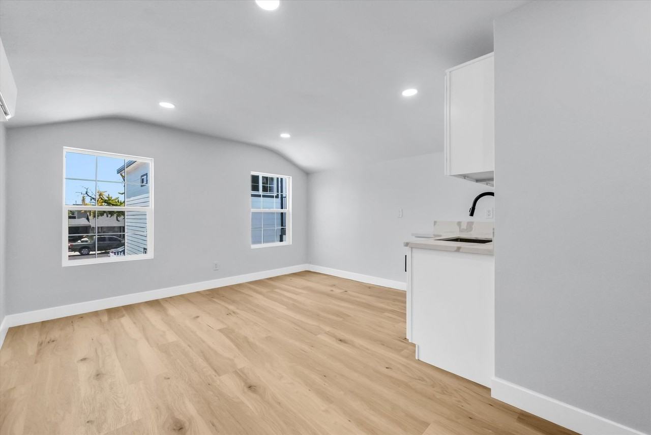 LO_116 N Cornell Ave - Photo 4 of 10
