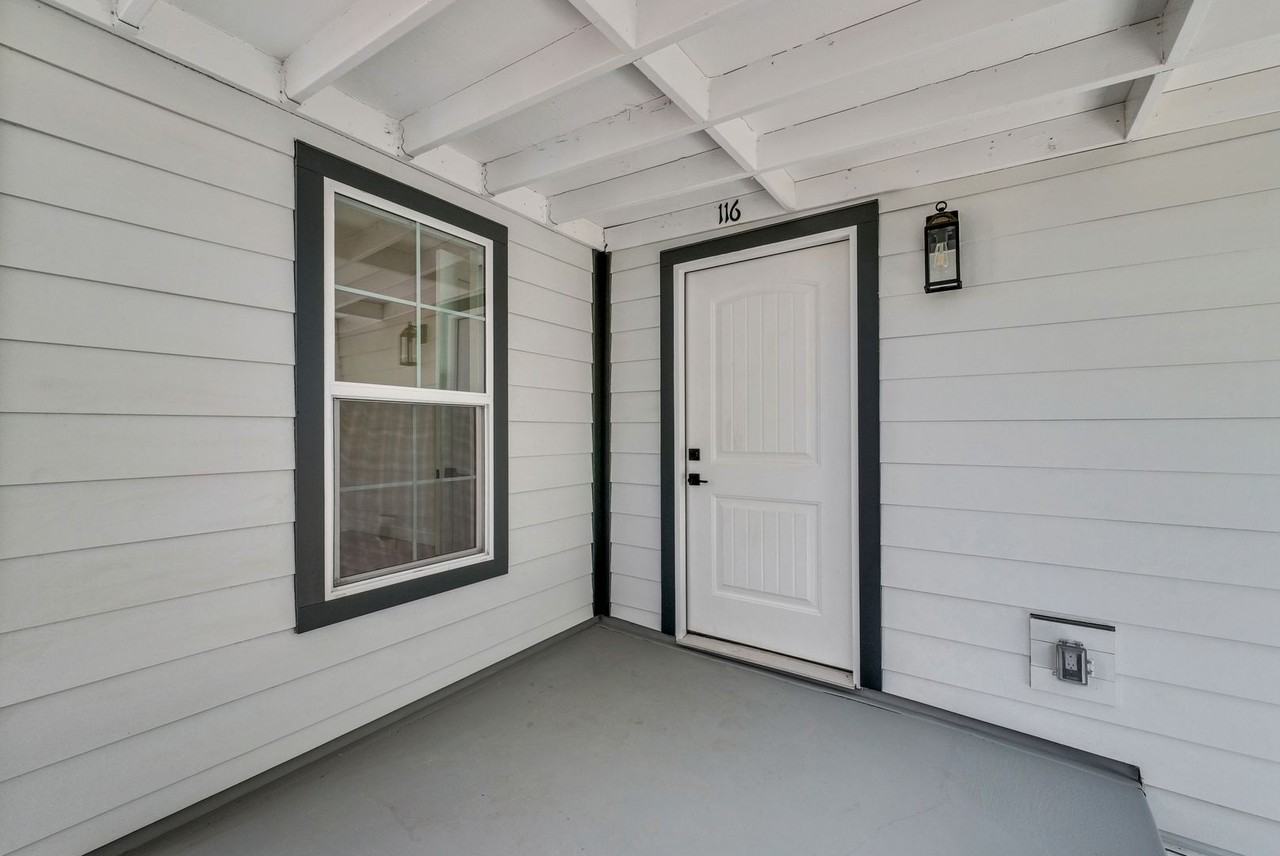 116 N Cornell Ave - Photo 3 of 20
