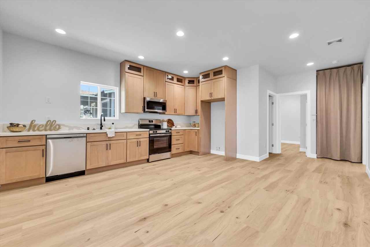 114 N Cornell Ave #B - Photo 6 of 12