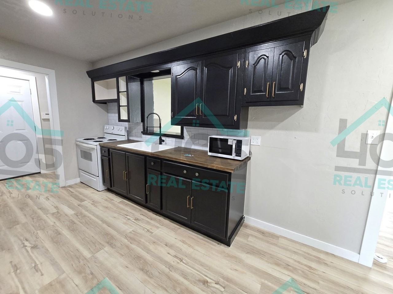 5511 Judy Dr - Photo 5 of 34