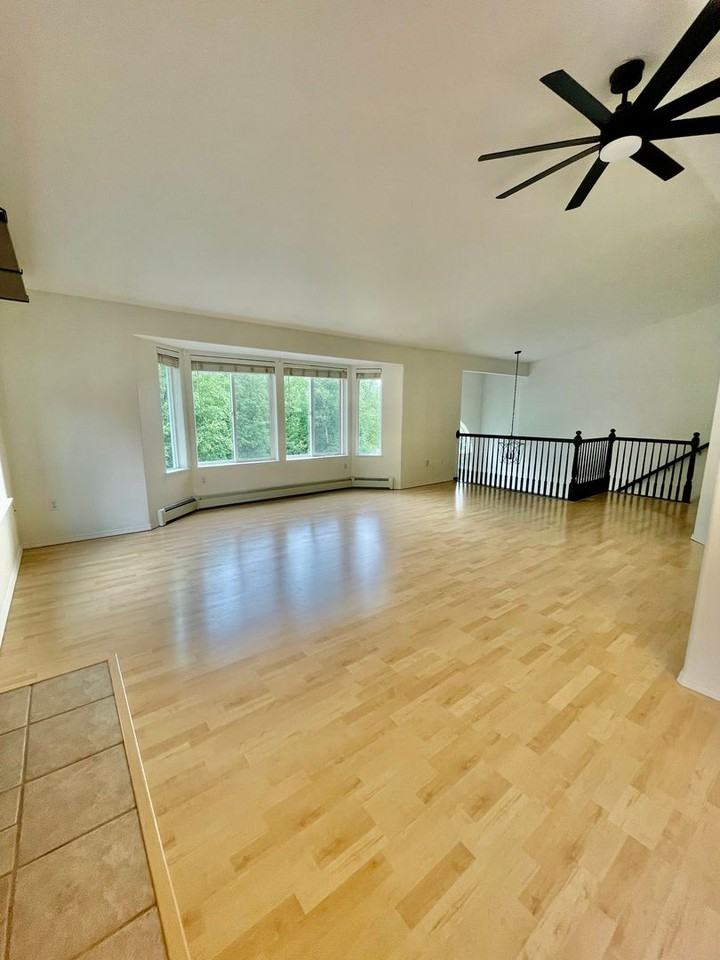 21507 Tony Cir - Photo 2 of 26