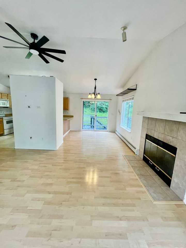 21507 Tony Cir - Photo 3 of 26