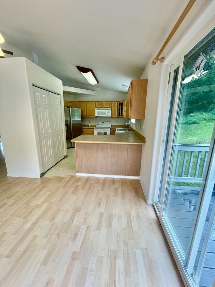 21507 Tony Cir - Photo 7 of 26