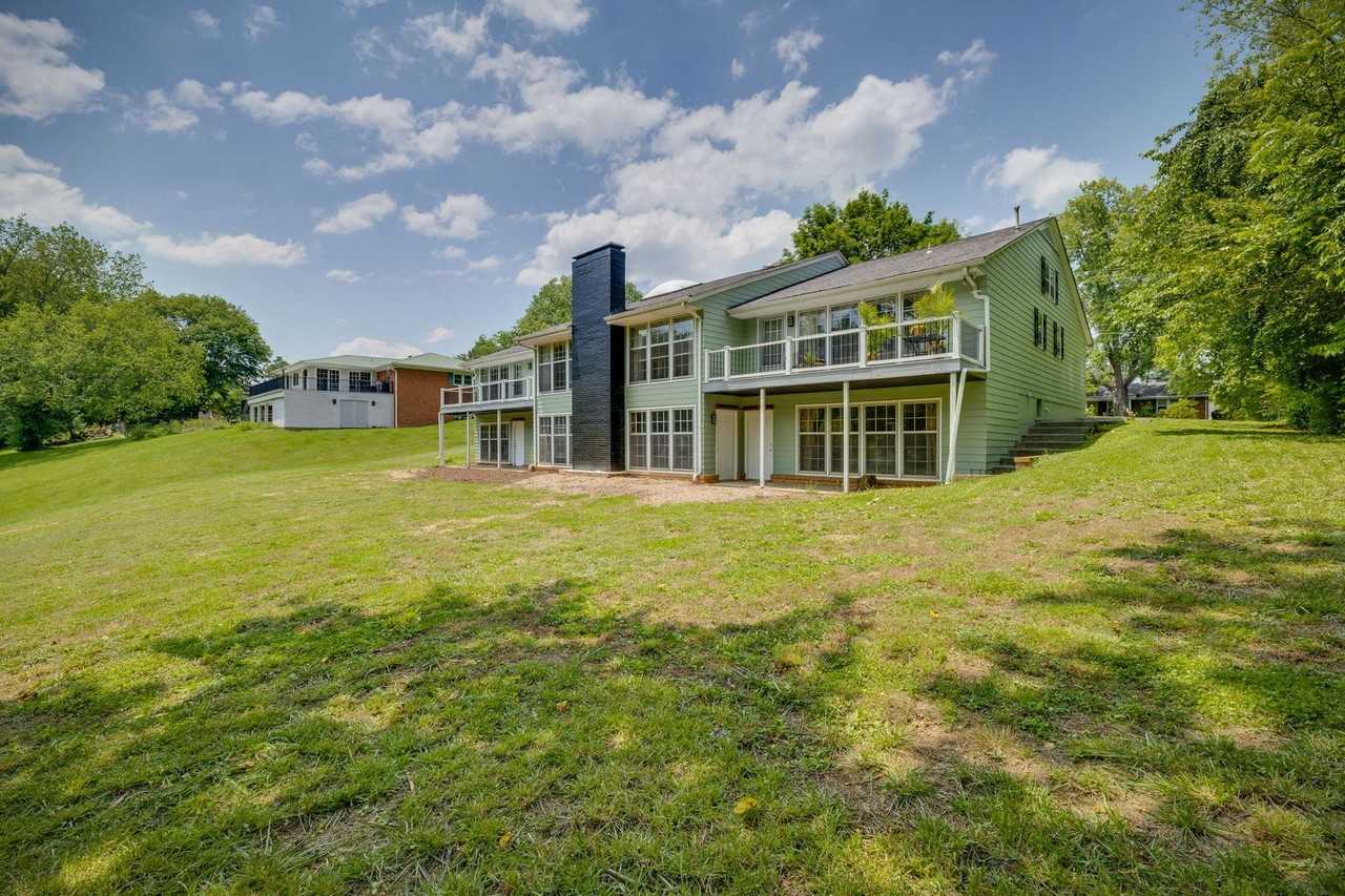1314 Woodland Ave - Photo 5 of 31