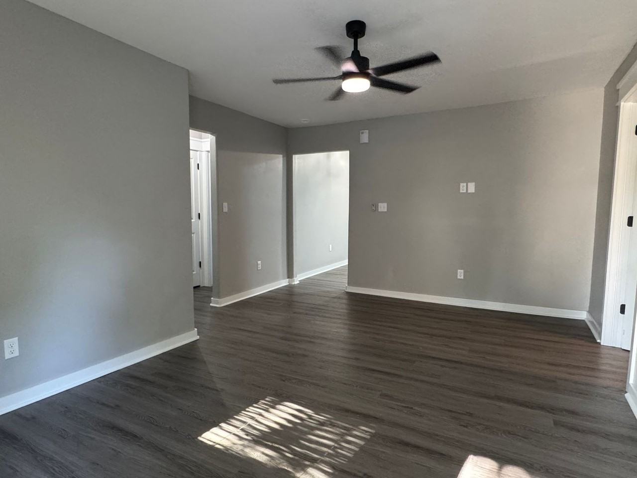 115 S Hillside Rd - Photo 2 of 12