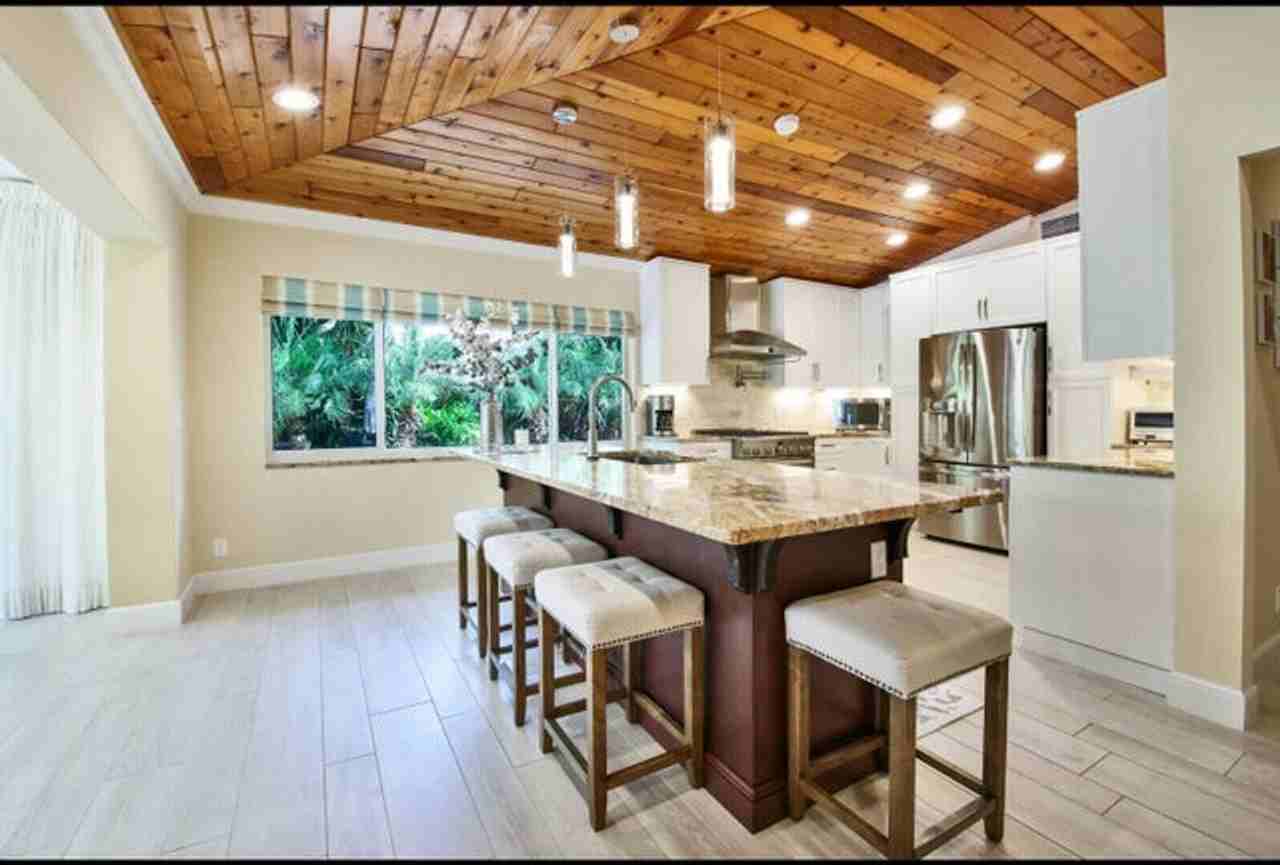 451 N Lyra Cir - Photo 3 of 18