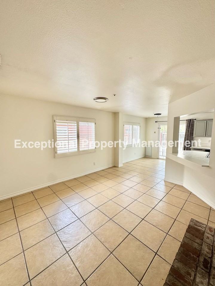 16202 Trailwinds Dr - Photo 5 of 19