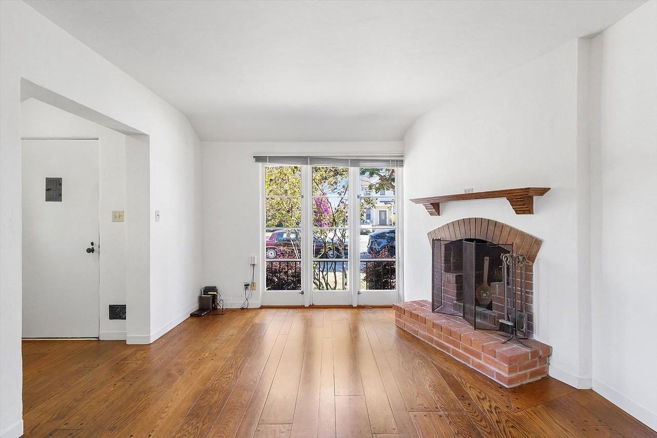 949 Park St - Photo 7 of 16