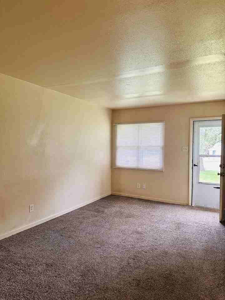 3447 Sw Brendan Ave - Photo 2 of 6