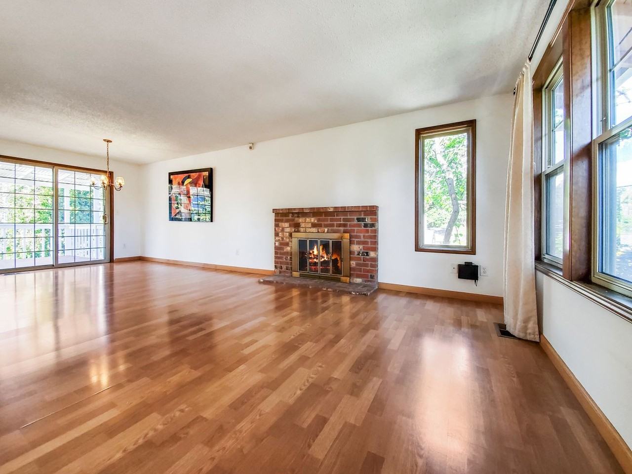 1748 N 130th St - Photo 5 of 22