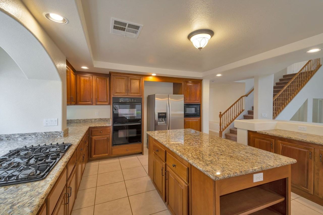 4127 Abernethy Forest Pl - Photo 3 of 50