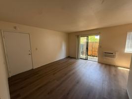 featured image of 1835 Robin Ln