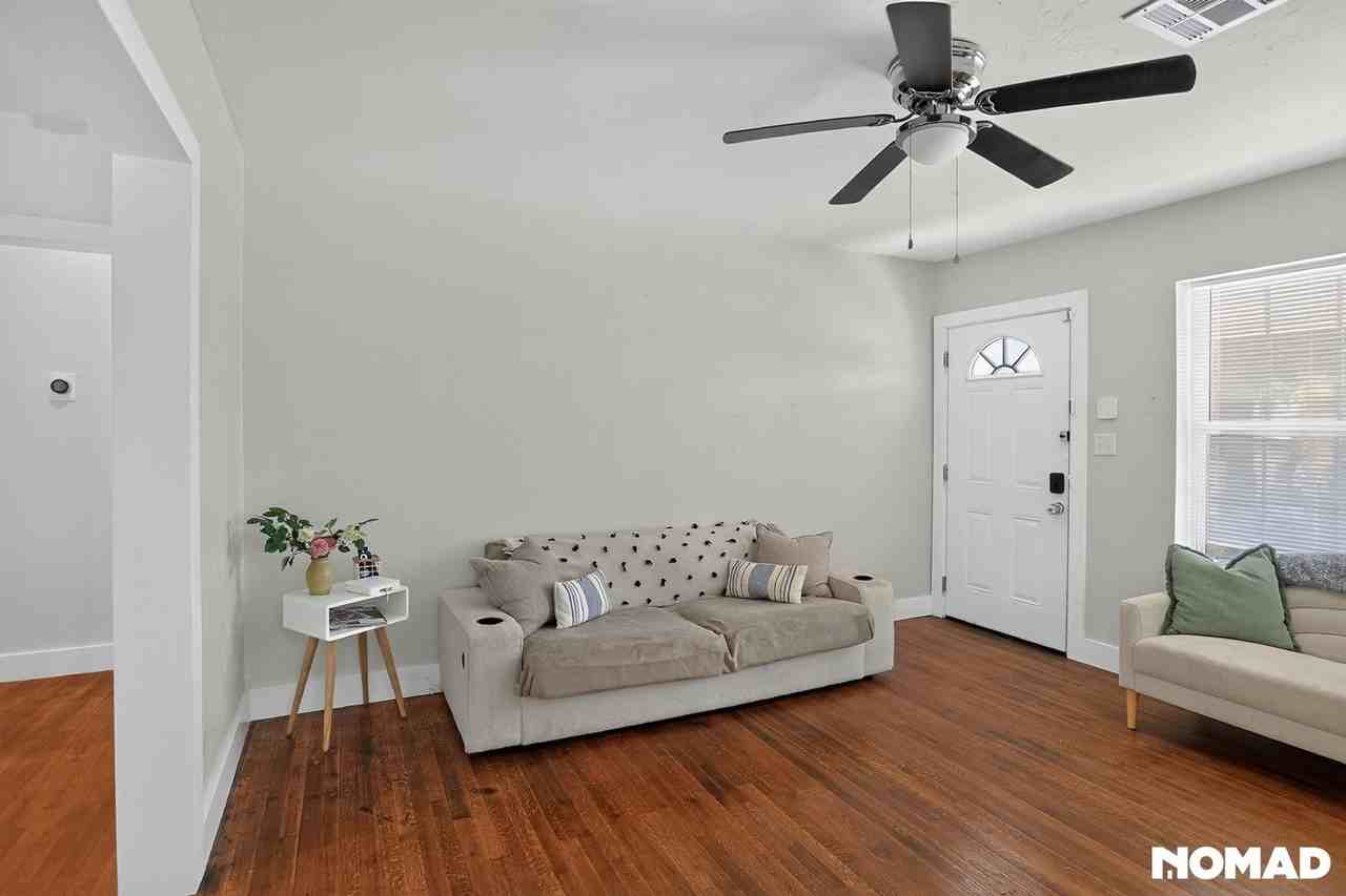 1412 N Virginia Ave - Photo 4 of 25