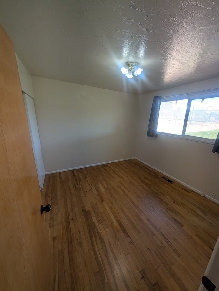 183 Wn - Photo 7 of 12