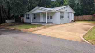 202 Law Ave - Photo 1 of 1