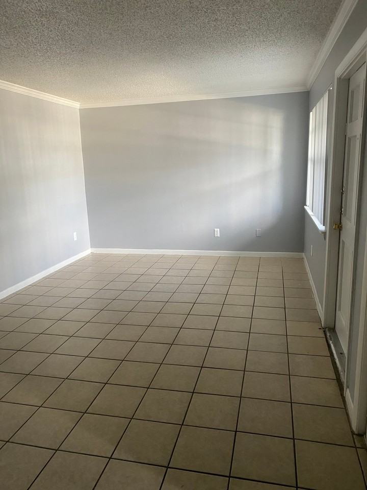 3215 Baird Ave #Q109 - Photo 2 of 5