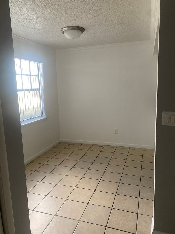 3215 Baird Ave #Q109 - Photo 3 of 5