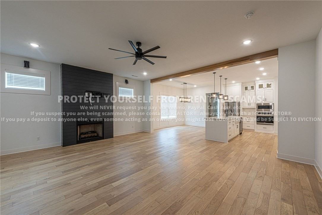 6875 Garden Trail Ave - Photo 4 of 17