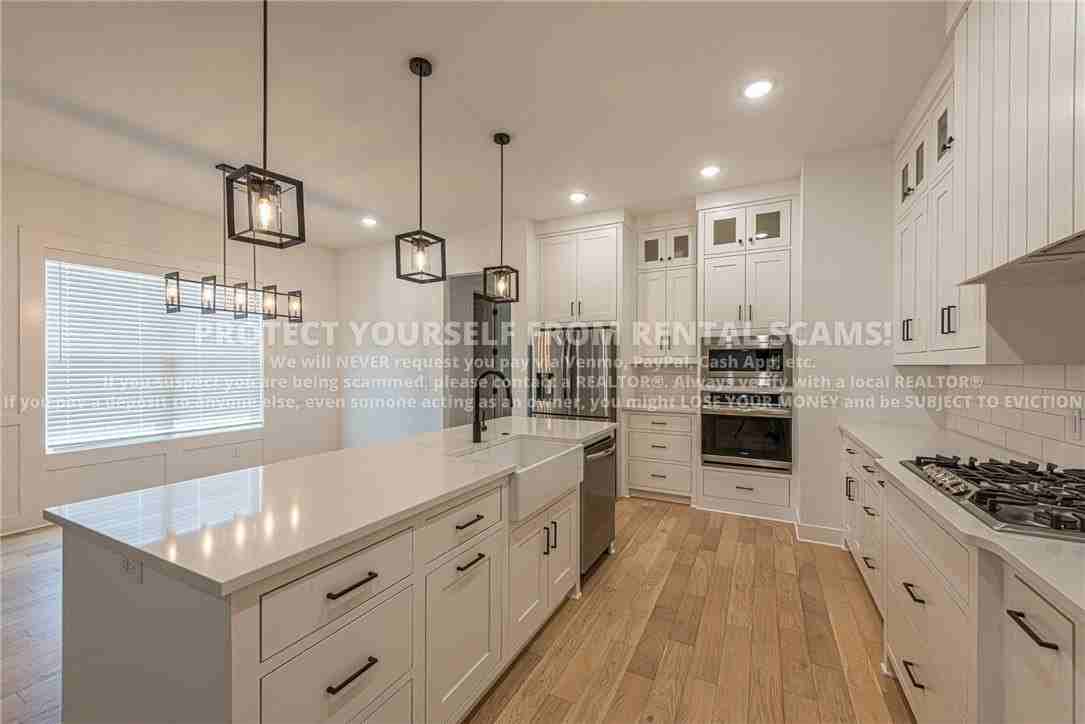 6875 Garden Trail Ave - Photo 6 of 17