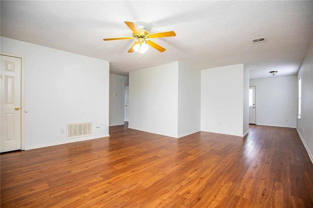 2513 Se 4th St - Photo 2 of 18