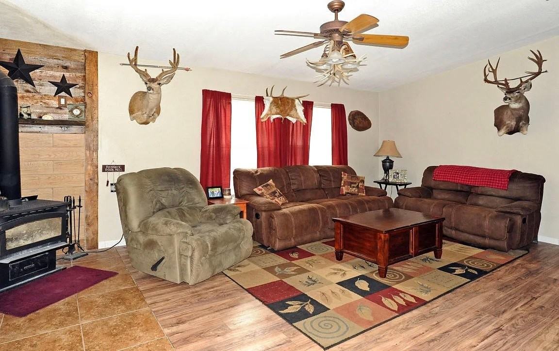 3139 Buffalo Trl - Photo 2 of 9