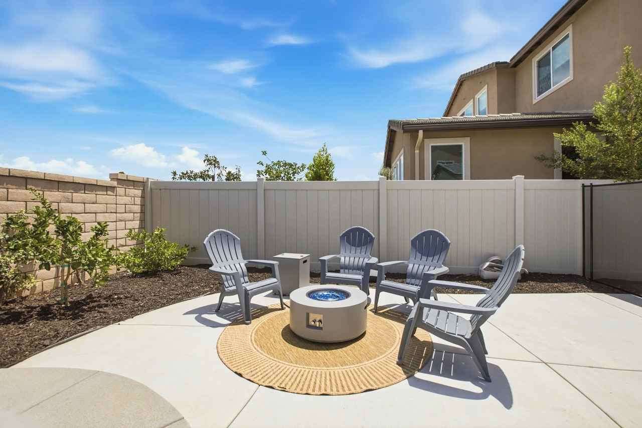 30440 Tetrault Ct - Photo 3 of 15