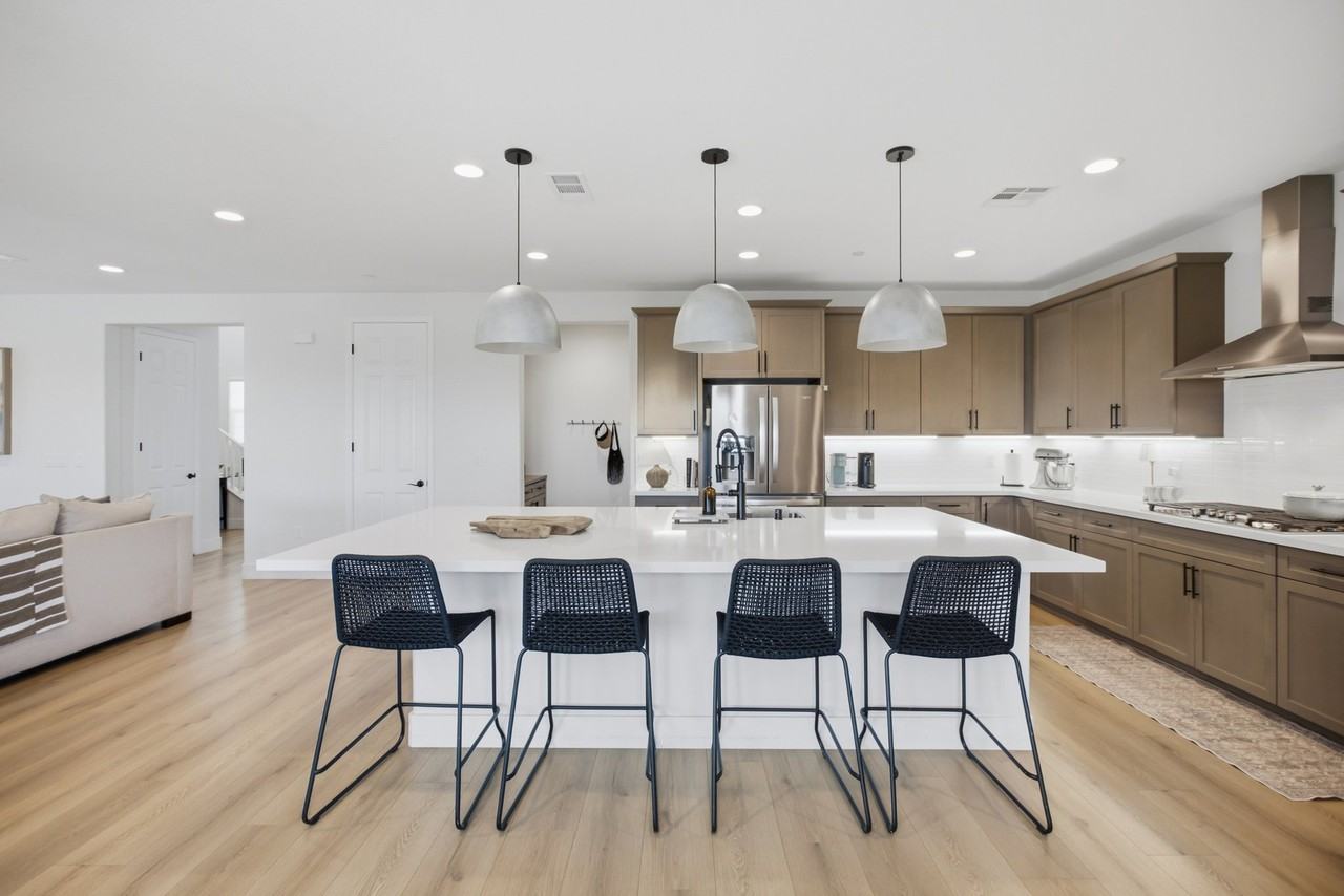 30440 Tetrault Ct - Photo 4 of 15
