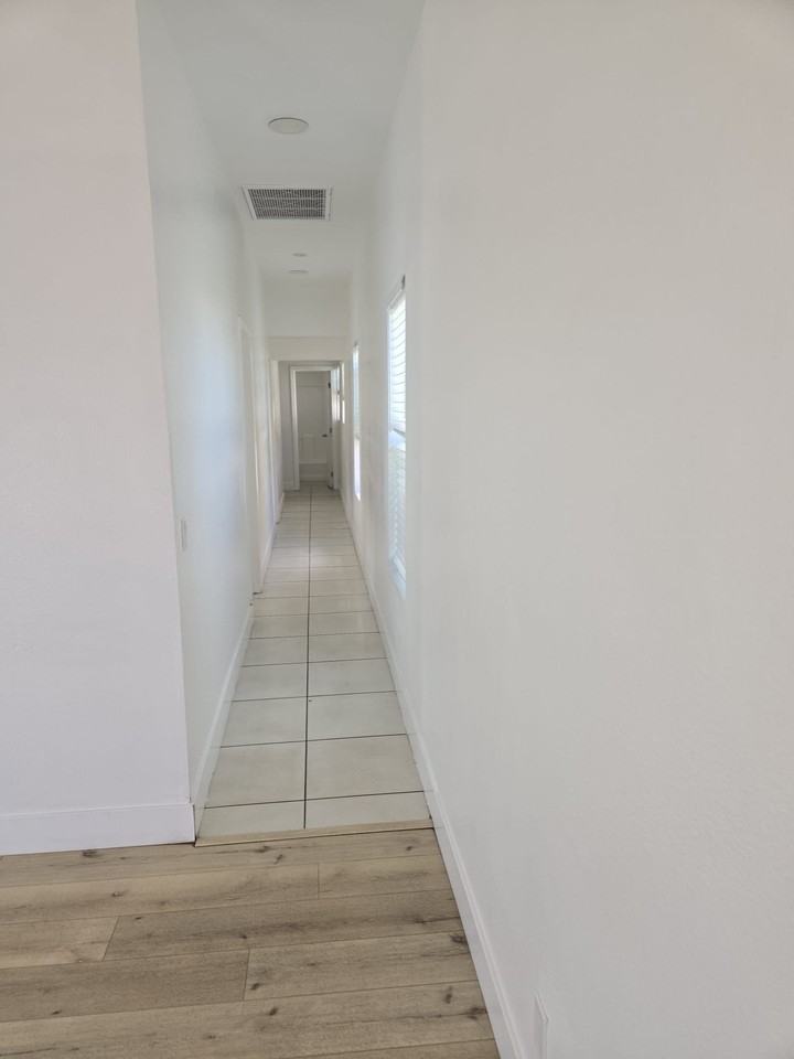 2847 Clay Ave - Photo 4 of 14