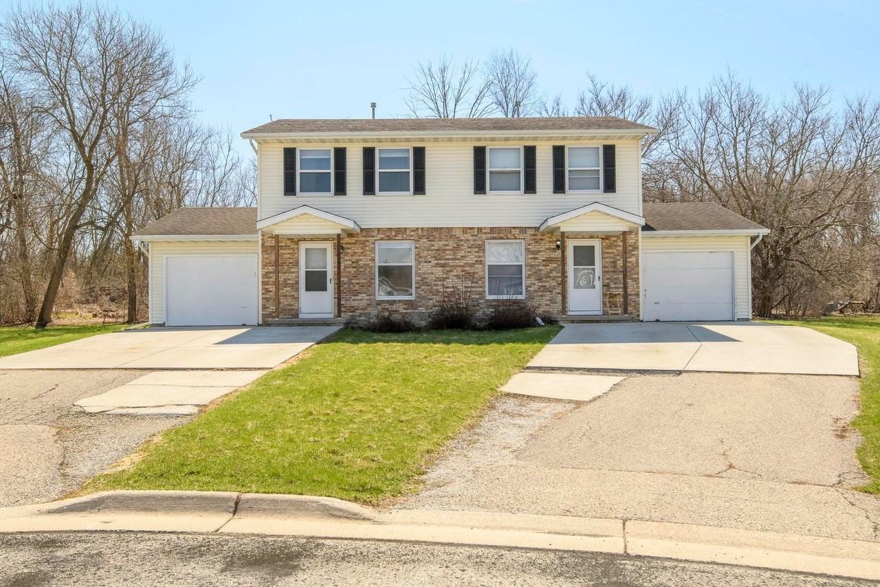 208 Applewood Ln #208