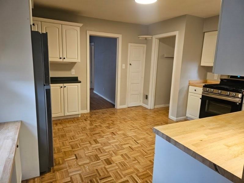 126 Colby Ave - Photo 2 of 16