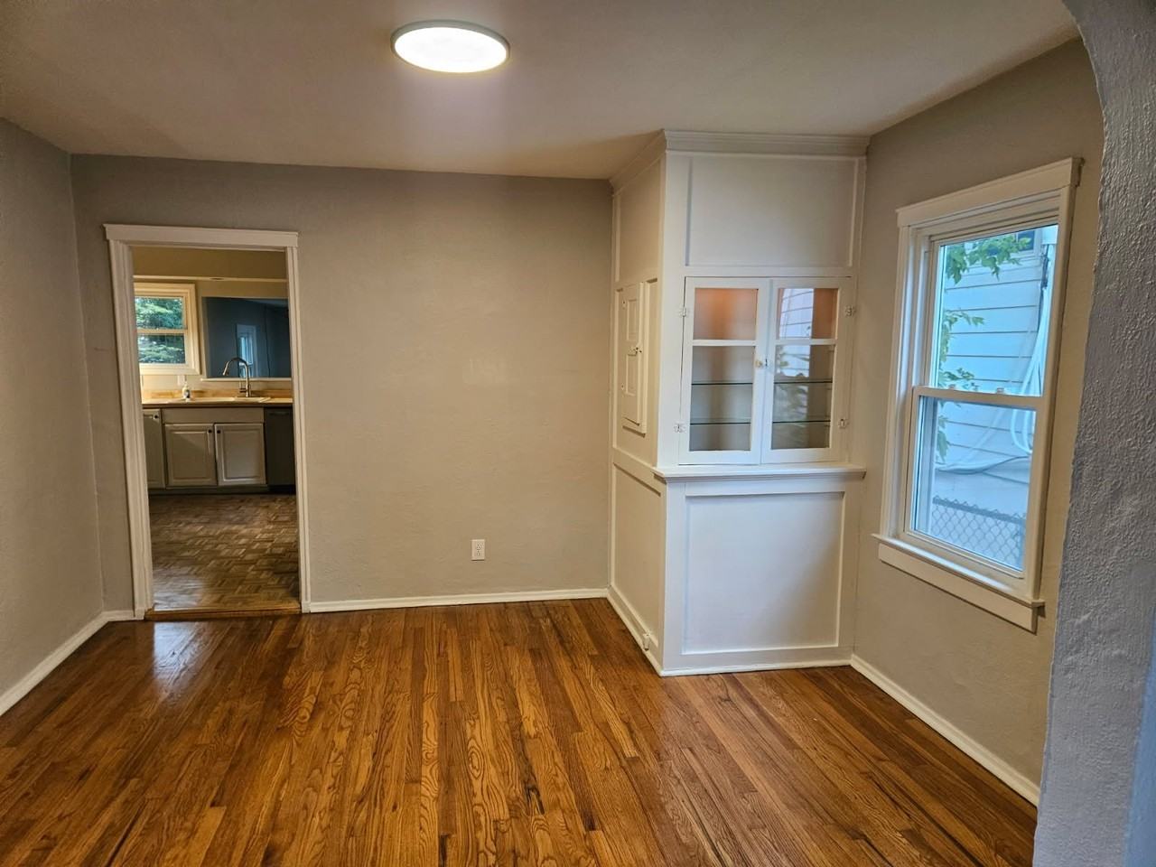 126 Colby Ave - Photo 6 of 16