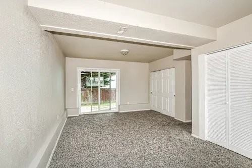 5068 37th St Ne #401 - Photo 6 of 8