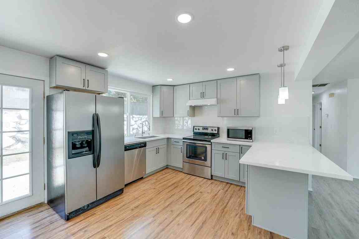 28312 22nd Ave S - Photo 3 of 19