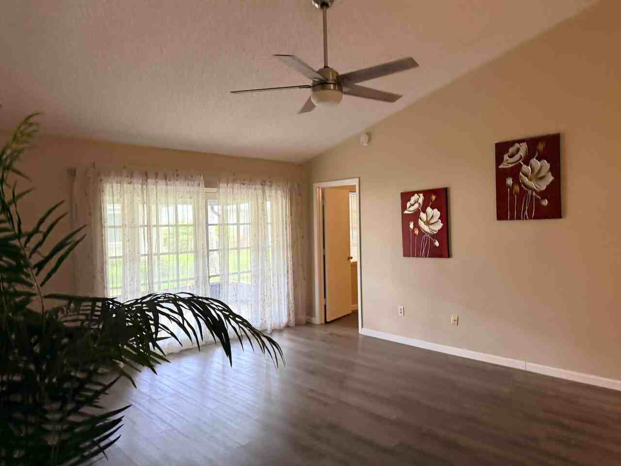 3968 105th Ave N - Photo 3 of 9