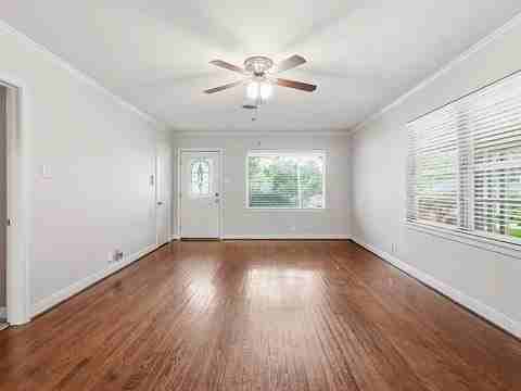 6700 Evergreen Dr - Photo 3 of 19
