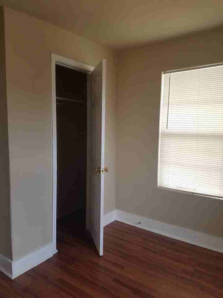 1404 N Nebraska Ave #4 - Photo 4 of 18
