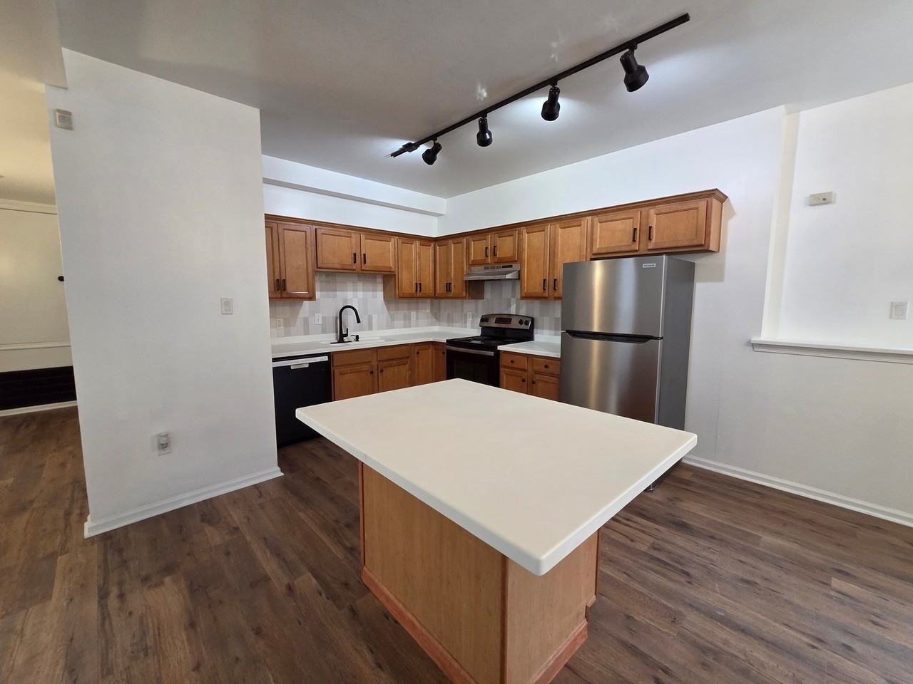 1166 Fullerton Ave #2 - Photo 2 of 6