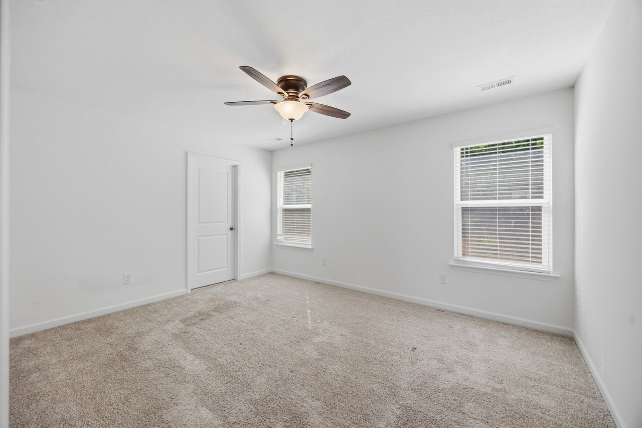 2900 Bogart Ln - Photo 7 of 18