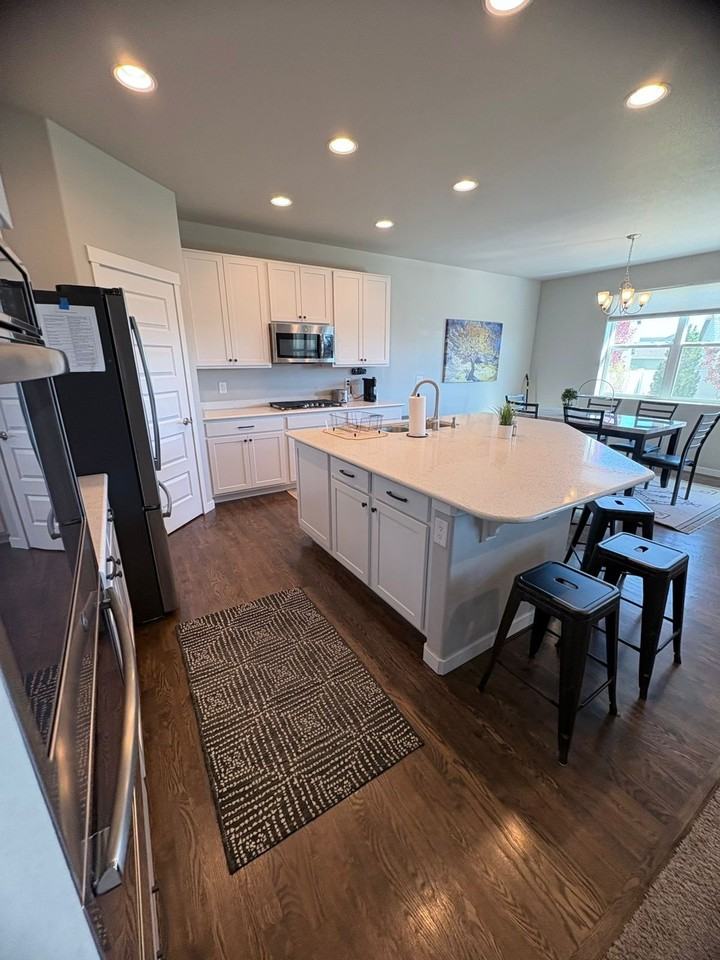 2302 Tabor St - Photo 3 of 17