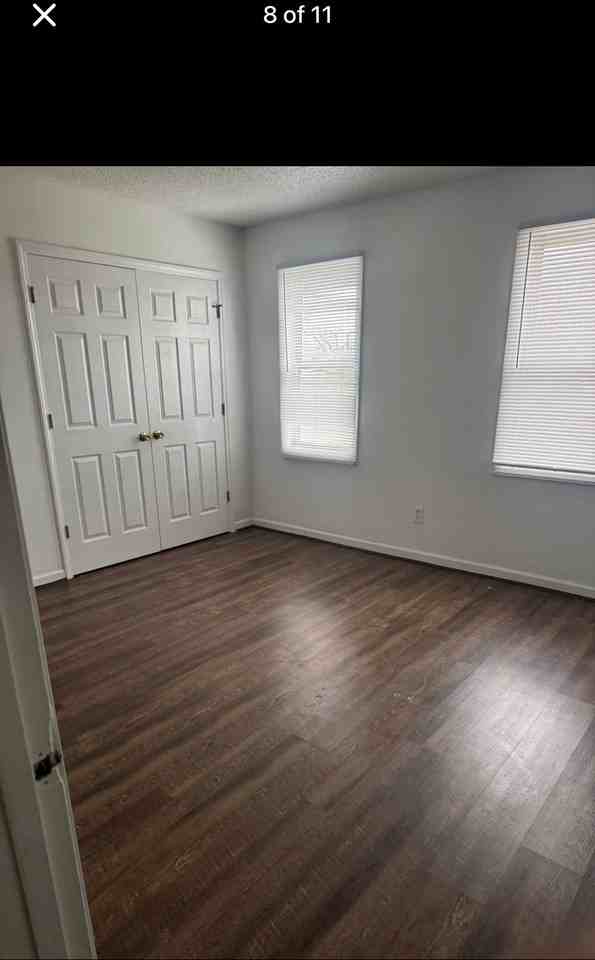 141 S Dunn St - Photo 4 of 5