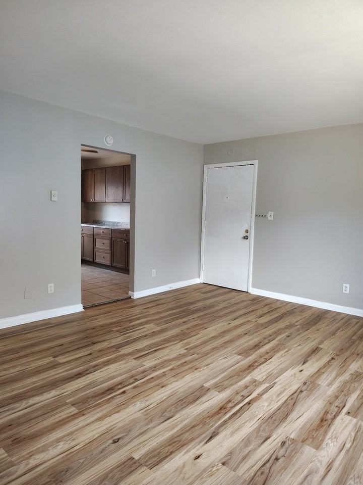 413 Wilkinson St #5 - Photo 5 of 9