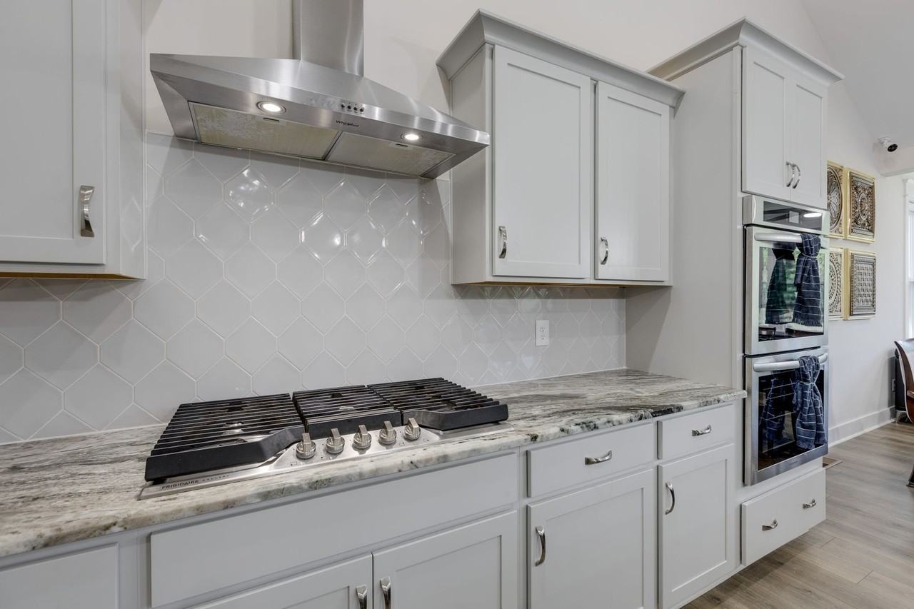 5043 High Park Hill Dr - Photo 6 of 20