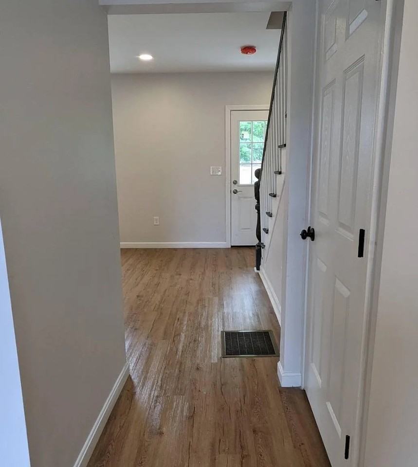 8 Lawton Pl #11 - Photo 7 of 17